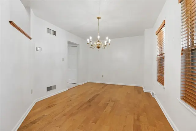 907 Northridge Dr gallery image 27