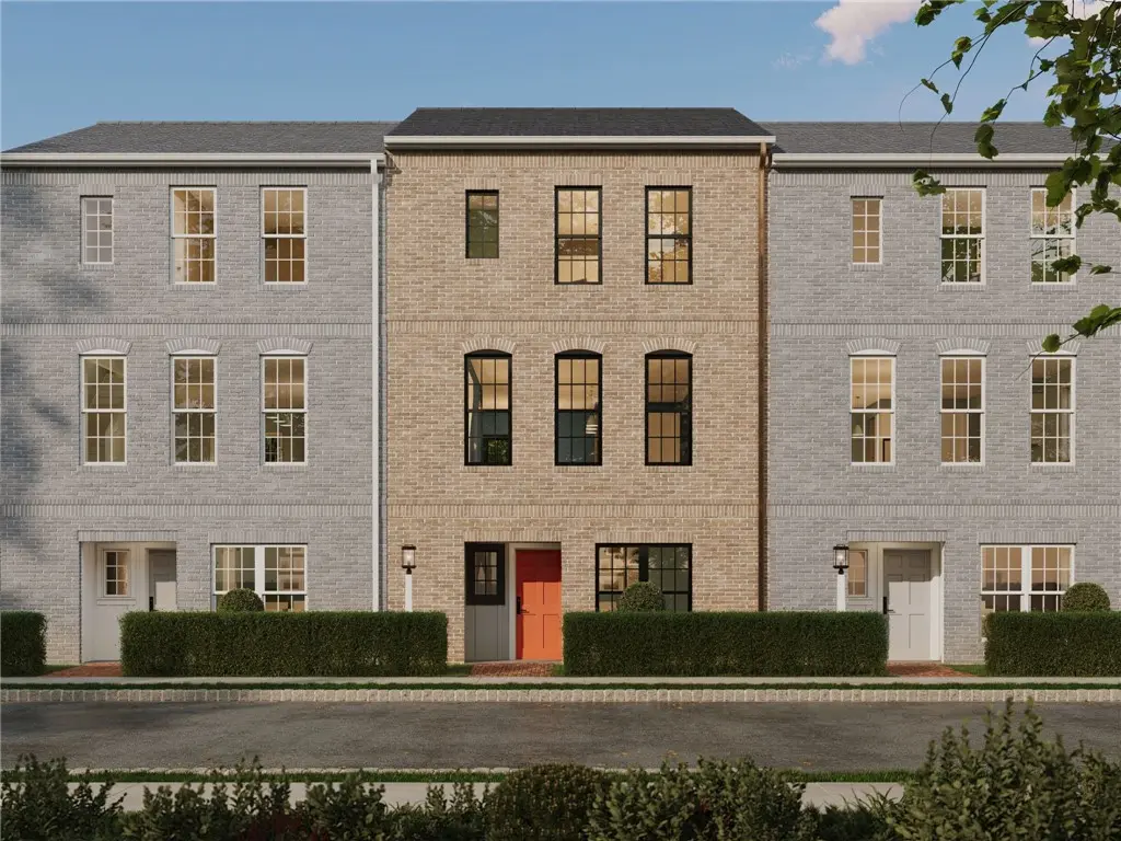 907 Strand Road