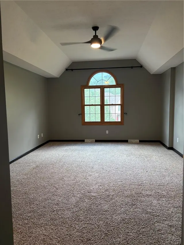 91 Celtic Ash Ct gallery image 11