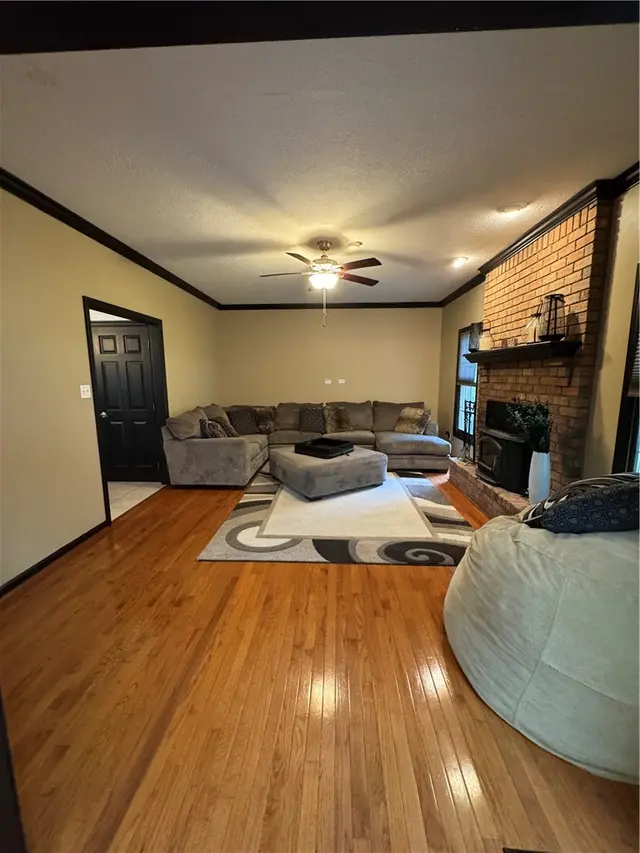 91 Celtic Ash Ct gallery image 36