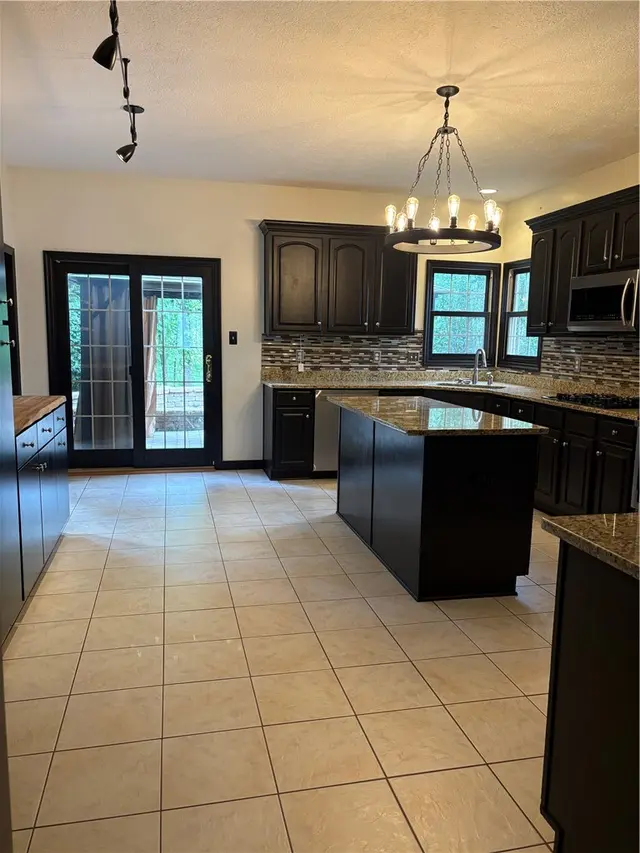 91 Celtic Ash Ct gallery image 44