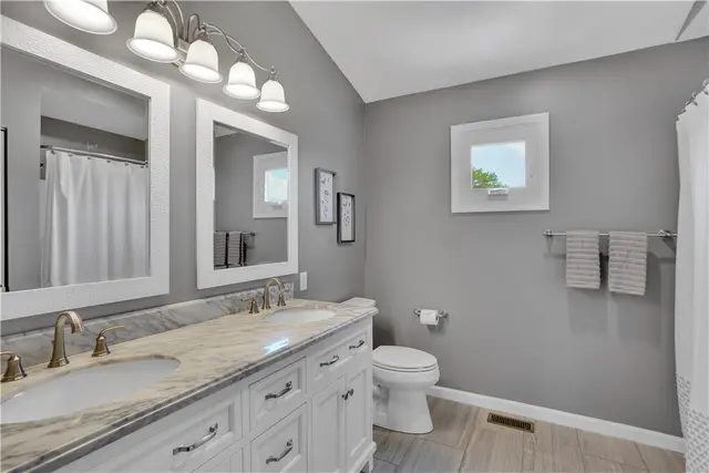9107 Cherry Blossom Dr gallery image 30