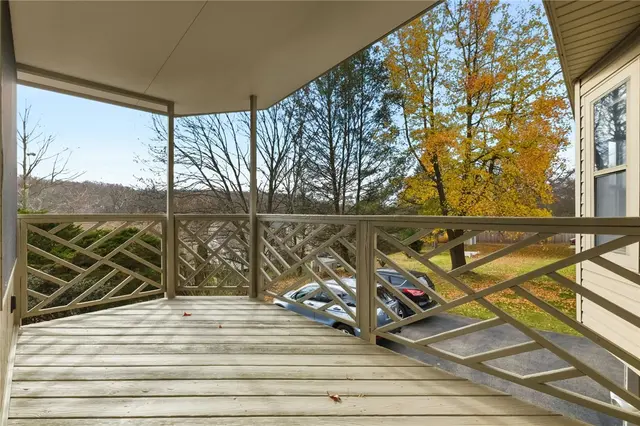 912 Glenwood Court gallery image 41