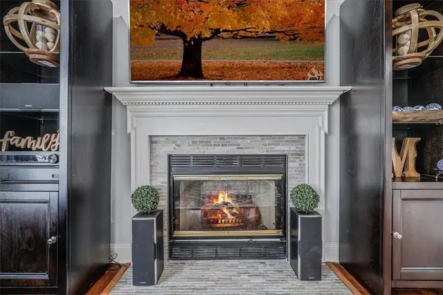 916 White Water Dr gallery image 29