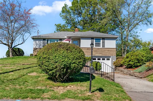 9201 Cromwell