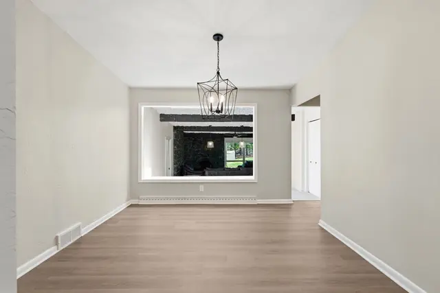 9218 Oak COURT gallery image 22