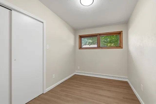 9218 Oak COURT gallery image 39
