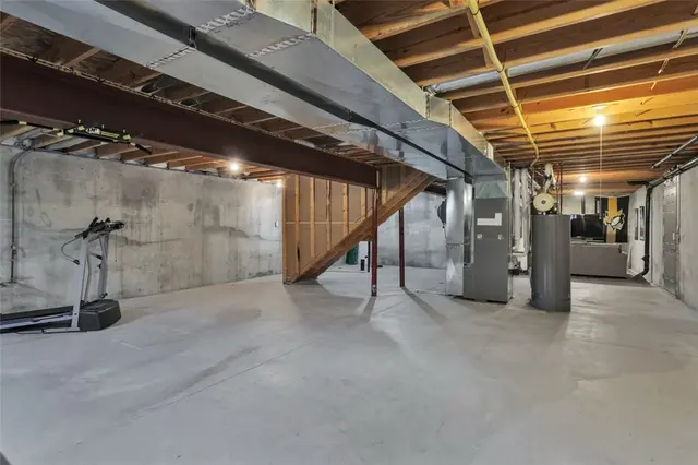 9227 Marshall Rd gallery image 21