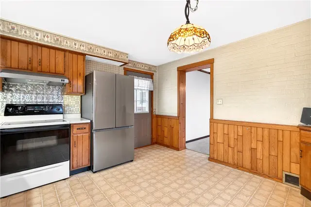 9229 Lancelot Dr gallery image 9