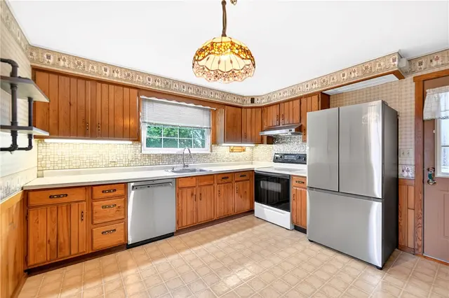 9229 Lancelot Dr gallery image 24