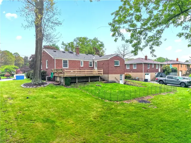 9229 Lancelot Dr gallery image 33