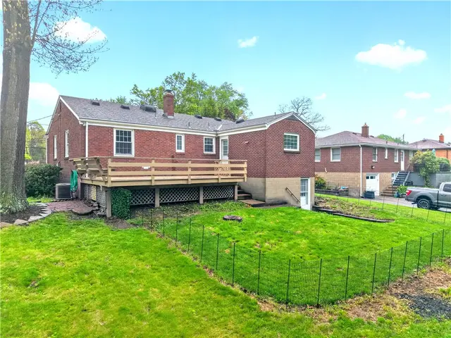 9229 Lancelot Dr gallery image 42