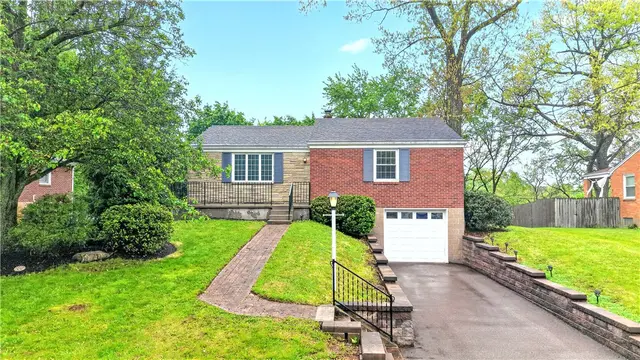 9229 Lancelot Dr