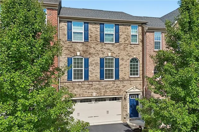 924 Bell DRIVE