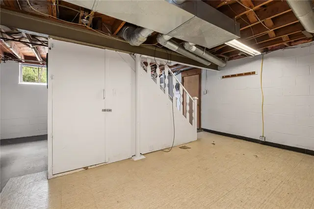 9246 Mary Ave gallery image 5