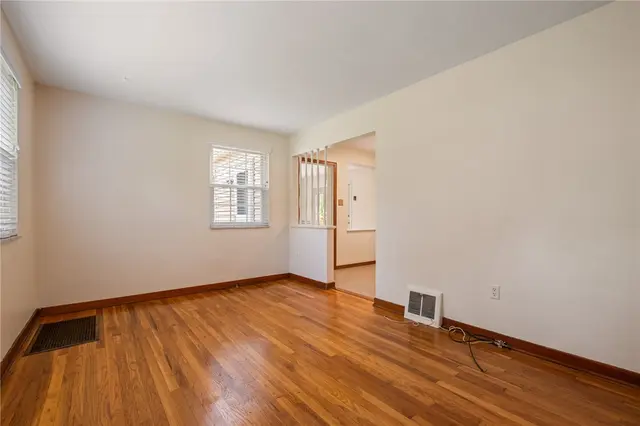 9246 Mary Ave gallery image 17