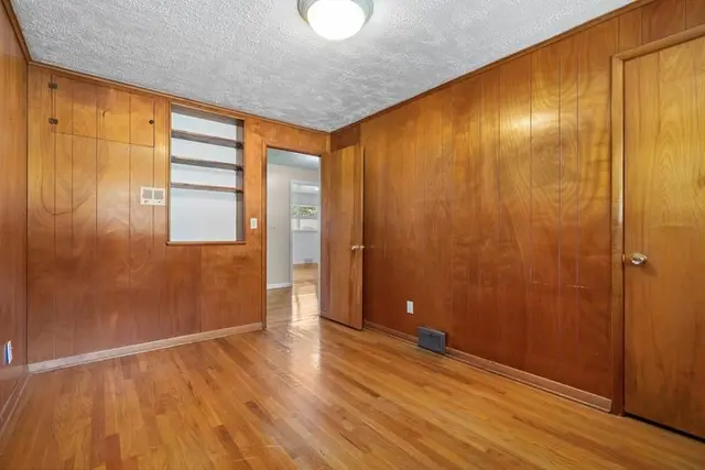 9317 Highmeadow Rd gallery image 2