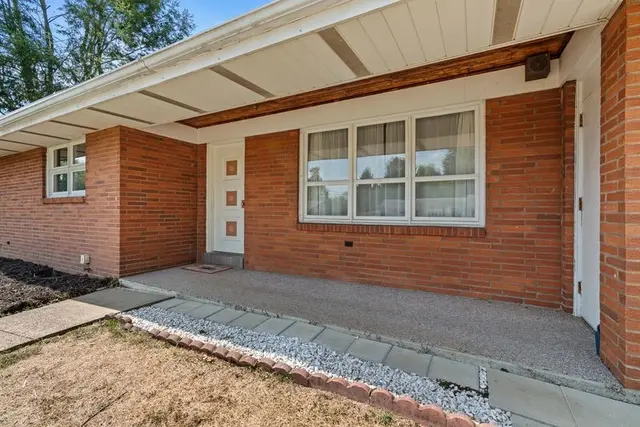 9317 Highmeadow Rd gallery image 4