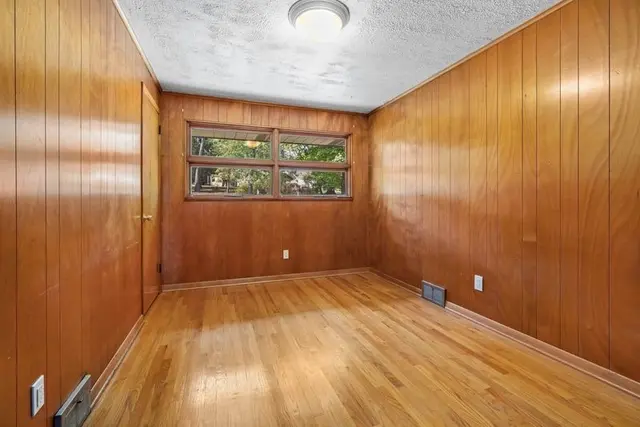 9317 Highmeadow Rd gallery image 5