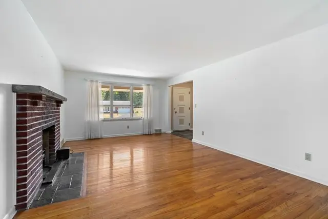 9317 Highmeadow Rd gallery image 23