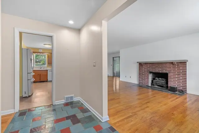 9317 Highmeadow Rd gallery image 26