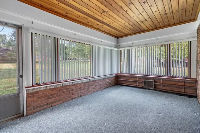 9317 Highmeadow Rd gallery image 28