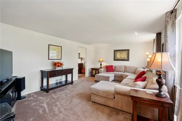 9320 Timber Trail gallery image 4