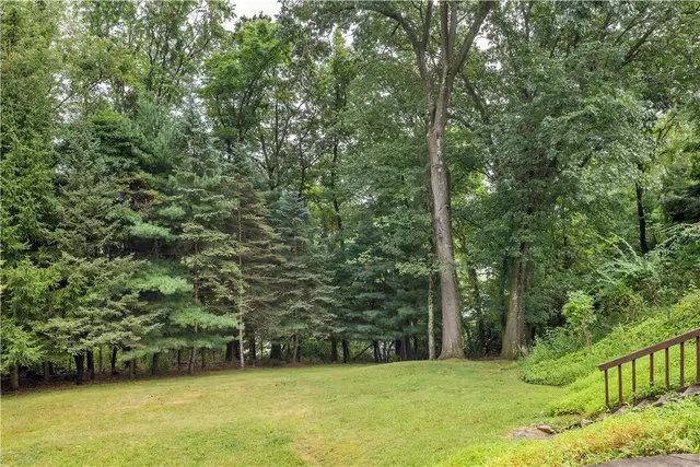 9328 Cromwell Dr gallery image 9