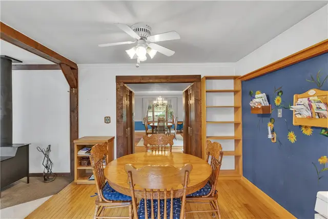 9328 Cromwell Dr gallery image 12
