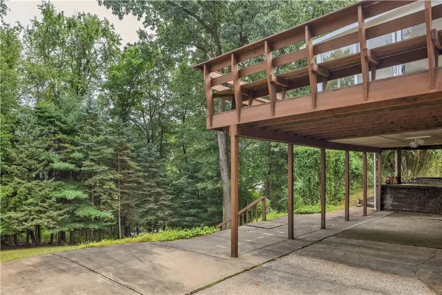 9328 Cromwell Dr gallery image 13