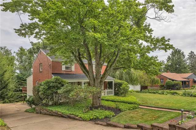 9328 Cromwell Dr gallery image 23