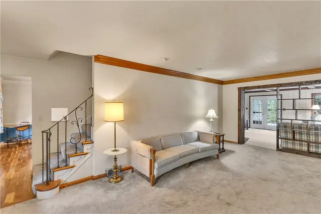 9328 Cromwell Dr gallery image 36