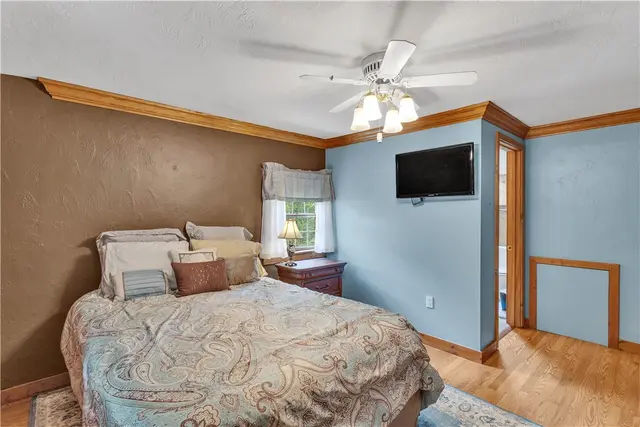 9328 Cromwell Dr gallery image 46