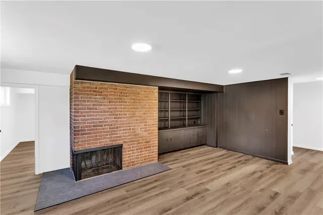 9328 Springfield Drive gallery image 10