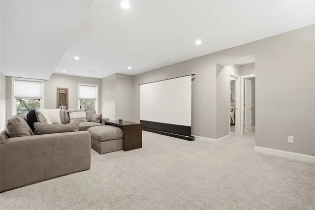 9330 Peebles Rd gallery image 34