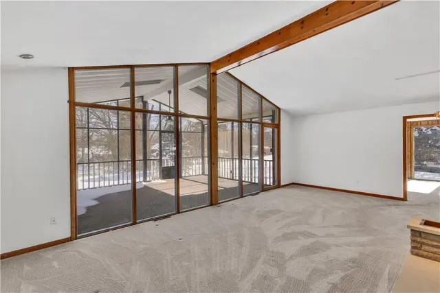 9342 Springfield Drive gallery image 3