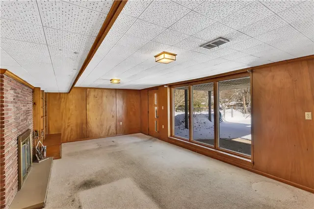 9342 Springfield Drive gallery image 28