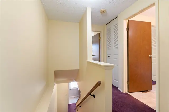 941 Lynwood Ct gallery image 4