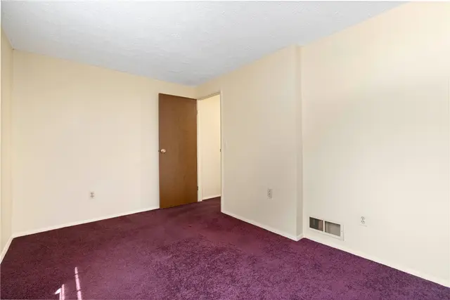941 Lynwood Ct gallery image 20