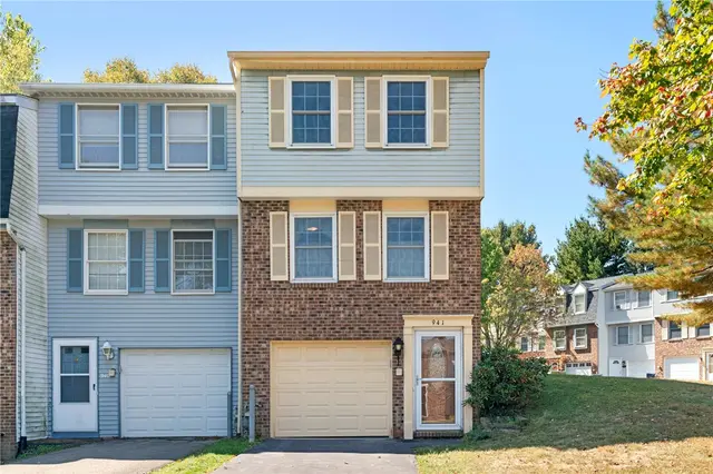 941 Lynwood Ct gallery image 21