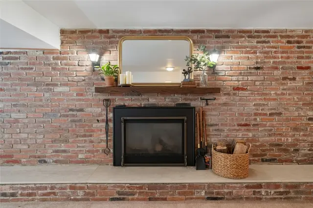 9431 Springfield Drive gallery image 3