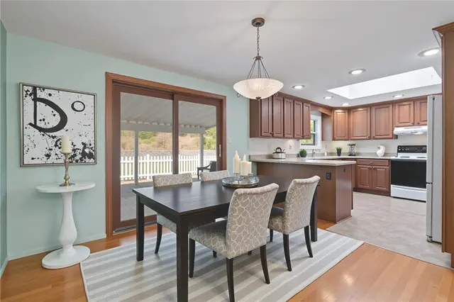 9431 Springfield Drive gallery image 12