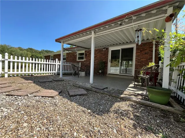 9431 Springfield Drive gallery image 14