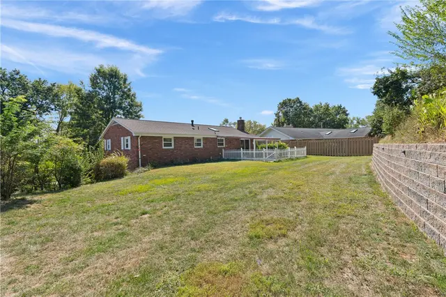9431 Springfield Drive gallery image 33