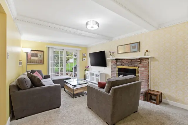 9460 Doral Dr gallery image 24
