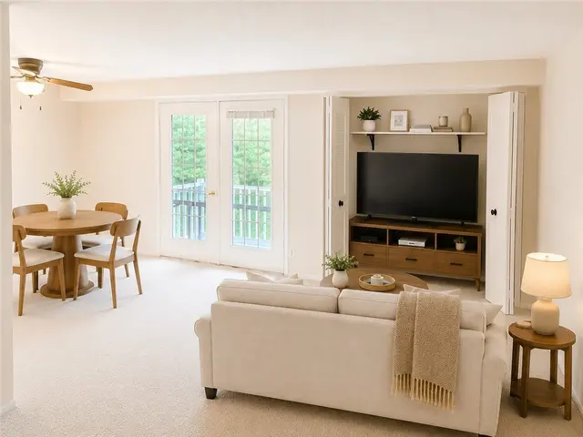 951 Woodhollow Dr gallery image 7