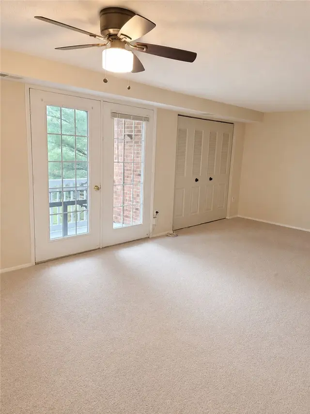 951 Woodhollow Dr gallery image 21
