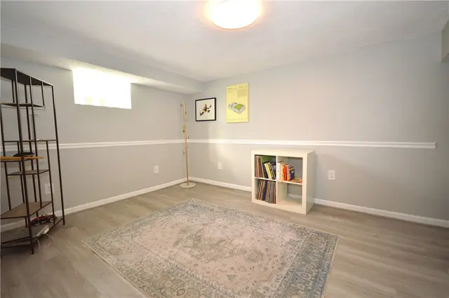 9513 Saratoga Dr gallery image 17