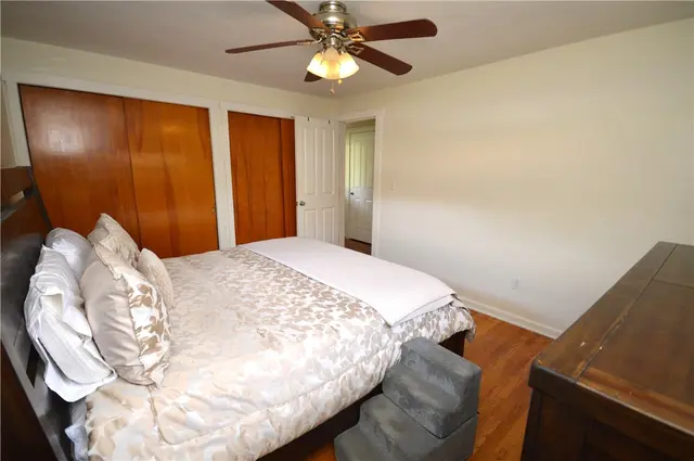 9513 Saratoga Dr gallery image 18