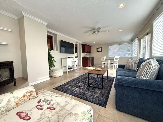 9513 Saratoga Dr gallery image 29